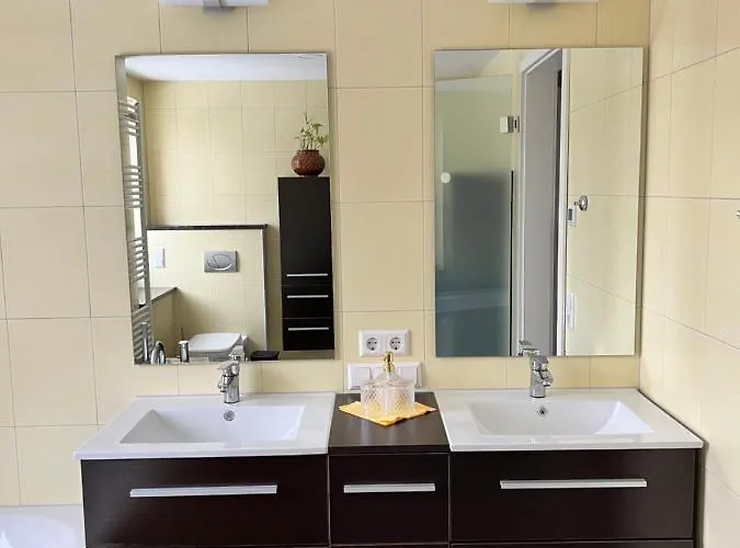 Starennest Апартаменты Thermalbad Wiesenbad